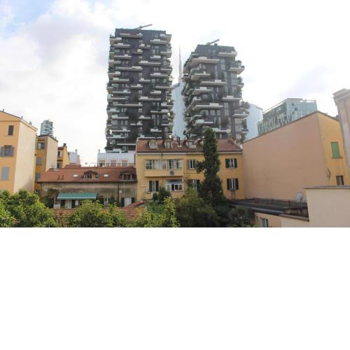 Modern Apartment with view on Bosco Verticale