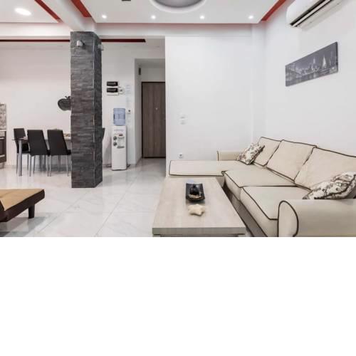 Modern Central Apartment
