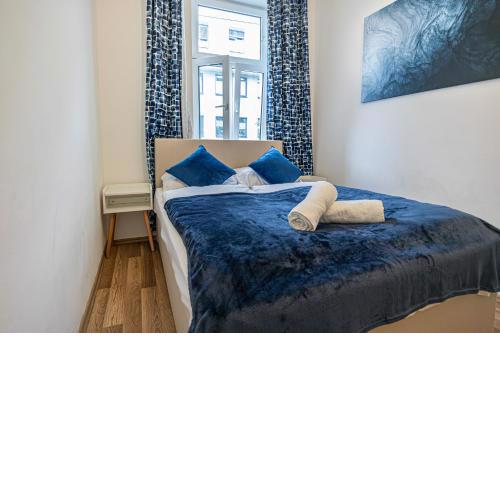 Modern Comforts: Chic Studio Apt Centrally Located