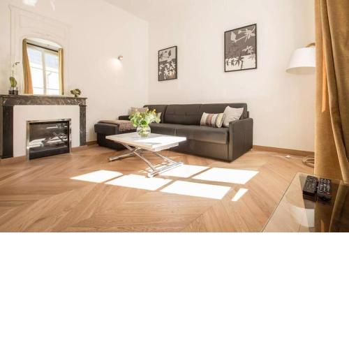 Modern Elegance in Le Marais