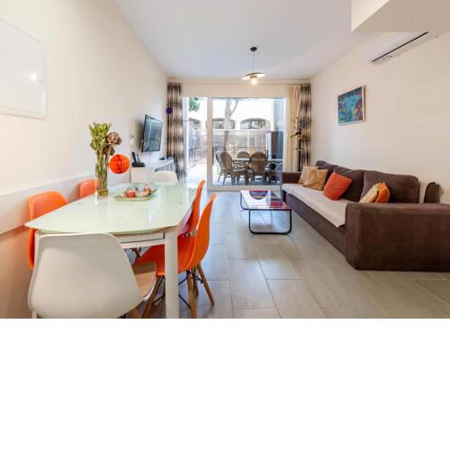 Modern flat 50m from the sea in Prime location