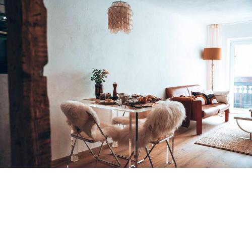 Modern flat close to the slopes, skiing & hiking