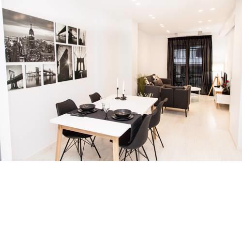Modern, Glamorous Apt in Athens DT (2beds/2baths)