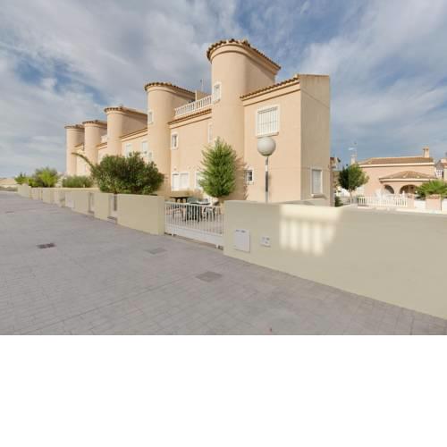 Modern Holiday Home in Rojales with Swimming Pool