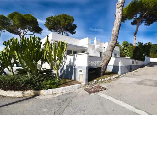 Modern House Costabella