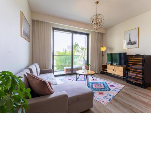 Modern interiors 2BR w Sofa bed Biggest Layout