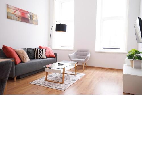 Modern Living in City Center - fully equipped