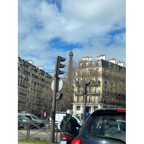 Modern mini flat in Paris center