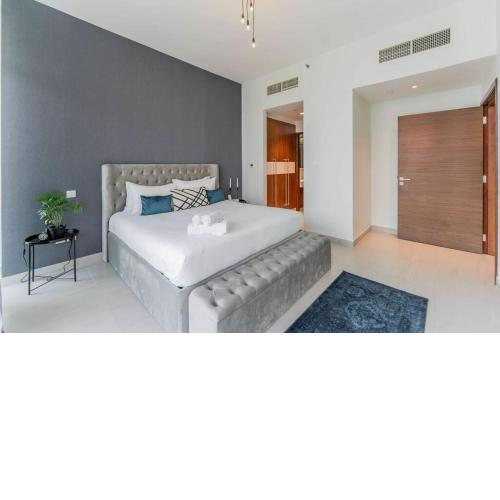 Modern One Bedroom in Park Gate