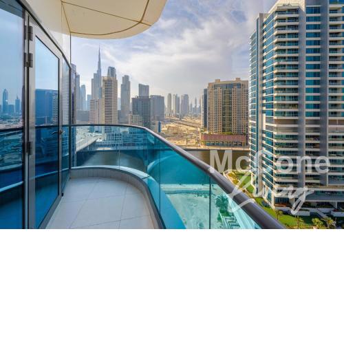 Modern One Bedroom in The Bay