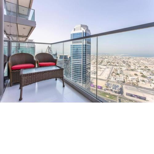 Modern private 2BR apartment in Paramount Midtown