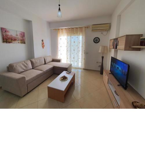 Modern , quiet , family friendly & fully furnished apartment