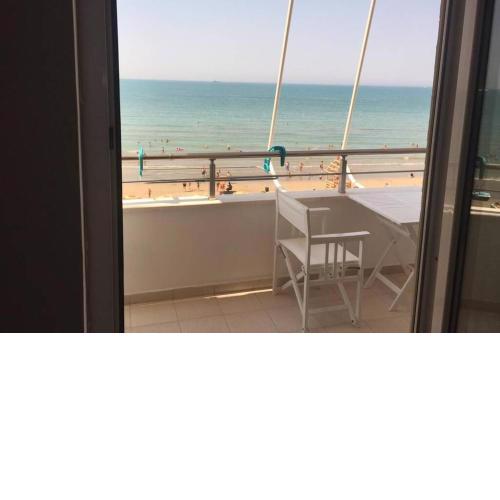 Modern Sea View Apartment For a Perfect Holiday