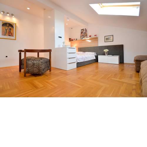 Modern Sea View Apartment