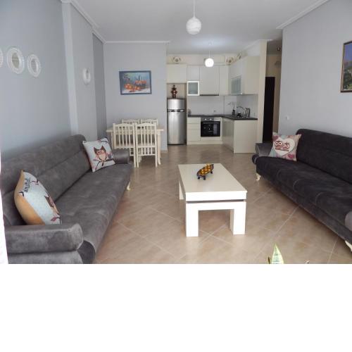 Modern Spacious 1 Bedroom Flat Next to the Beach