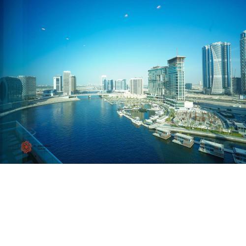 Modern Spacious 2BR Canal View -Business Bay