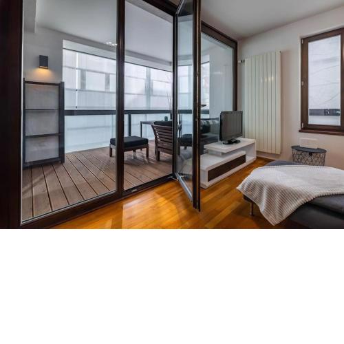 Modern spacious flat with a terrace and a parking