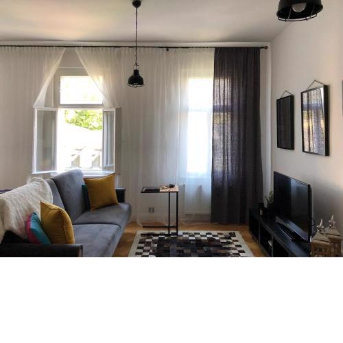 Modern Studio Apartment