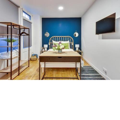 Modern studio fully Renovated
