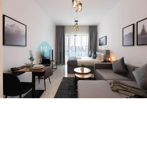 Modern Studio In Oasis