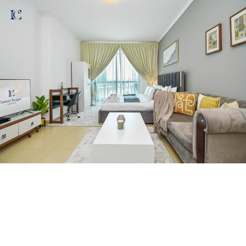 Modern Studio near Metro in X1 Tower JLT - EDN