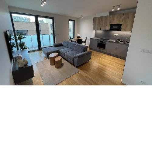 Modern Stylish Apartment with Private Garage