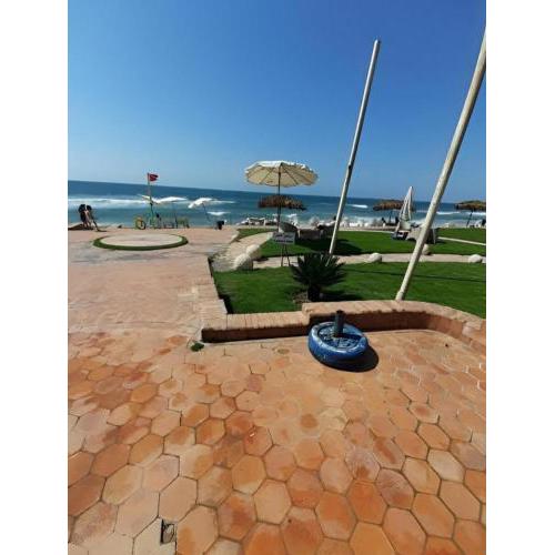 Modern Villa Garden Netflix Beach Access