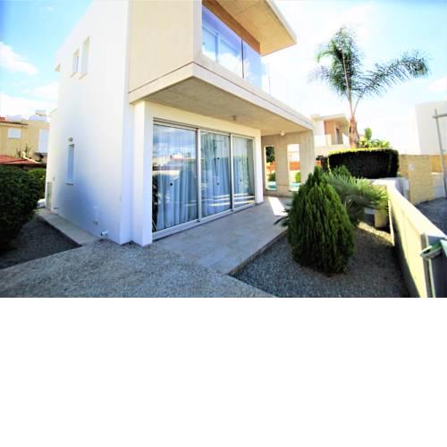 Modern Villa in Coral Bay