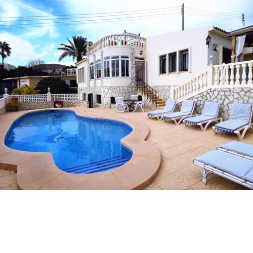 Modern Villa in Coveta Fuma (El Campello) with Swimming Pool