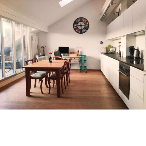 Moderne Dachwohnung / Modern Penthouse in Bern