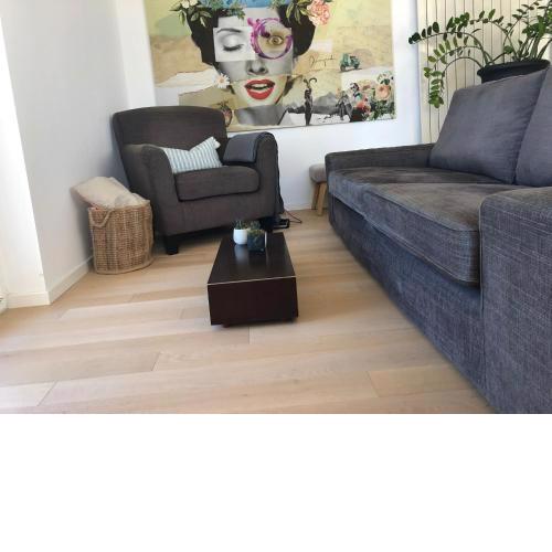 Moderne Wohnung mit Seesicht
