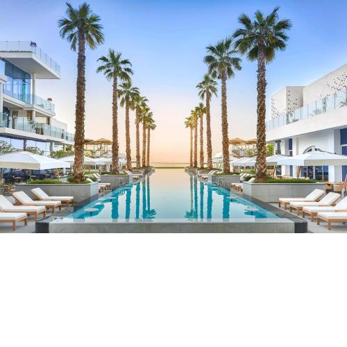 ModernLux - FIVE Palm Resort 2 Bedrooms plus Maids and Private Jacuzzi