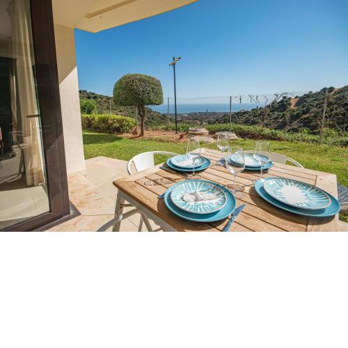 Moderno apartamento vacacional con increbles vistas al mar con spa y gimnasio