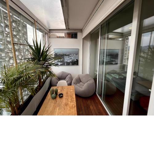 Moderno Rooftop con Terrazza e Vista Mozzafiato