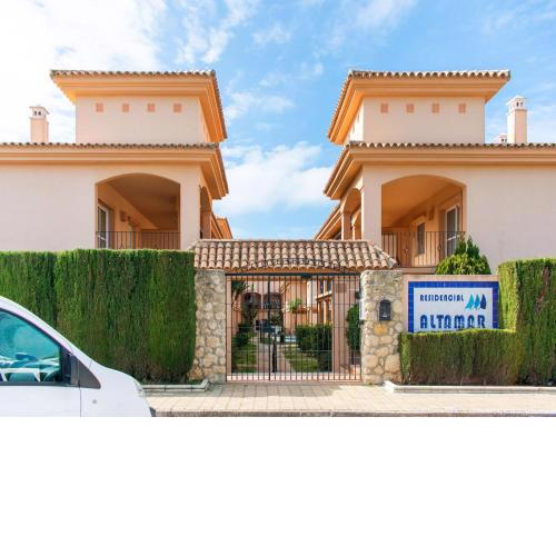 Modest Apartment in Novo Sancti Petri with Private Garden