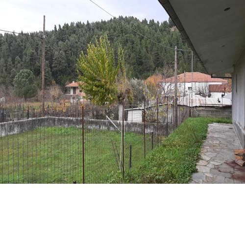 Modest Farmhouse in Voutas with Fireplace