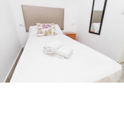 Modish 3 bedrooms apartment
