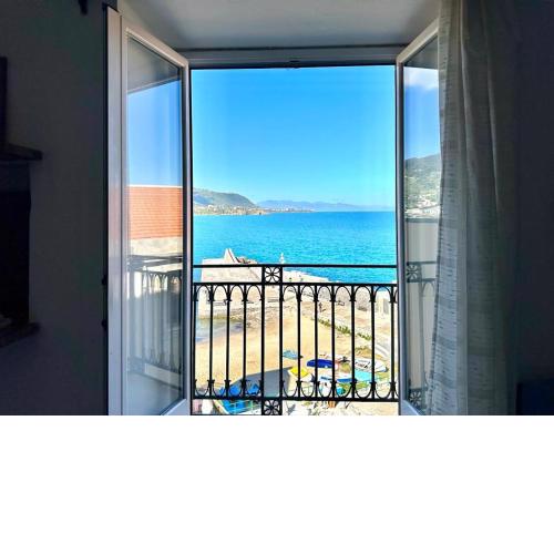 Molo Sea View Apartment