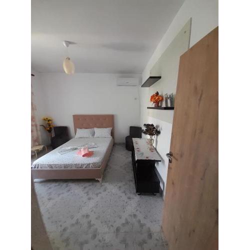 Mona's guesthouse