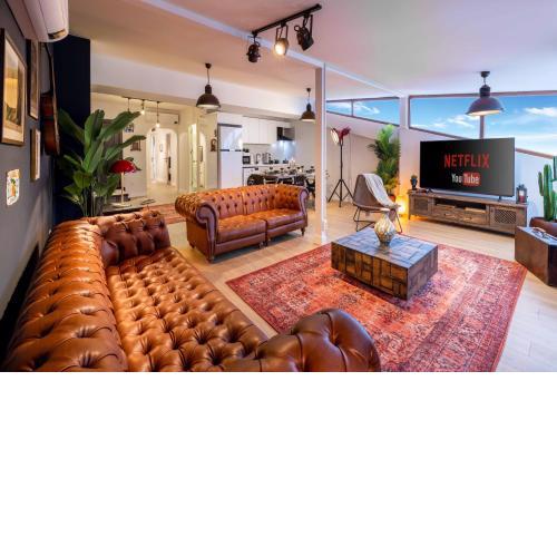 Monnas Suite