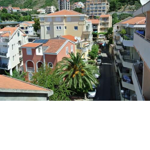 Monte Raf Apartments