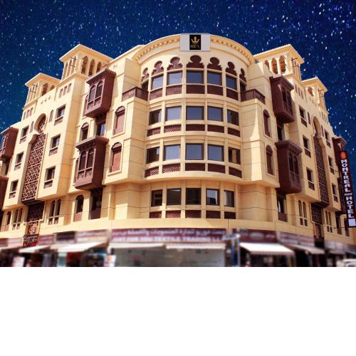 Montreal Naif Hotel