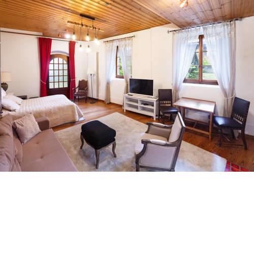 Montreux Castle - Studio 2 Beds - Lake view terrace
