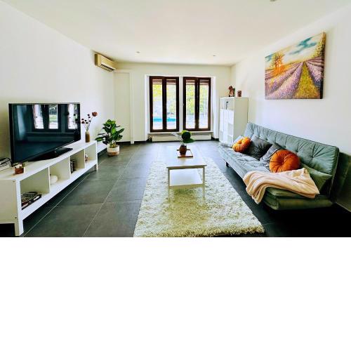 Montreux lake side apartment!
