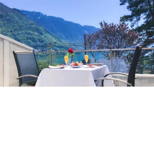Montreux Lake View Apartments and Spa
