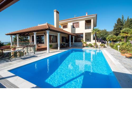MONUMENTAL VILLA