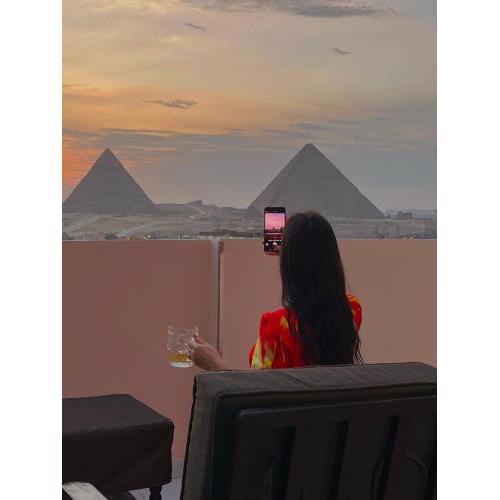 MOON Pyramids View Rooftop Hotel