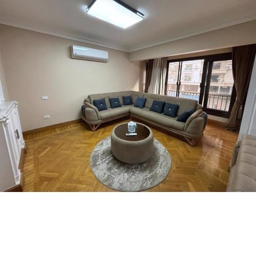 Mosadak Apartment