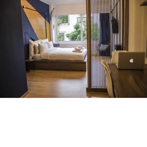 MÔSS - Monastiraki Square Suite