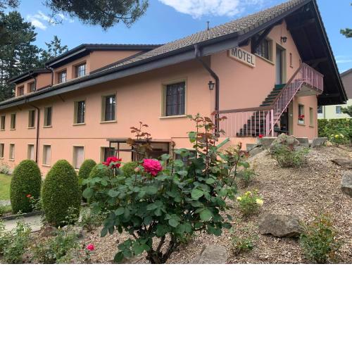 Motel des fleurs